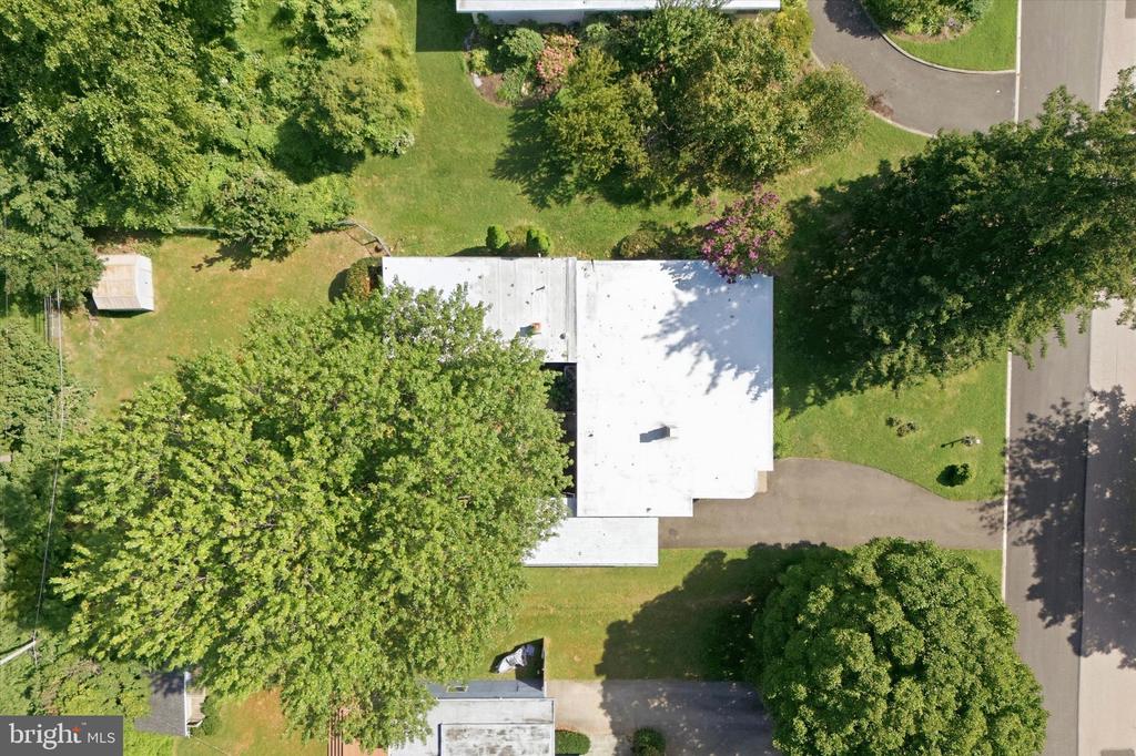 8105 MACARTHUR ROAD Unit:           