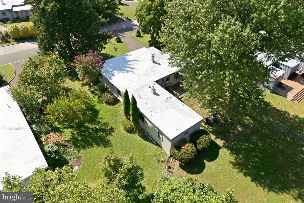 8105 MACARTHUR ROAD Unit:           