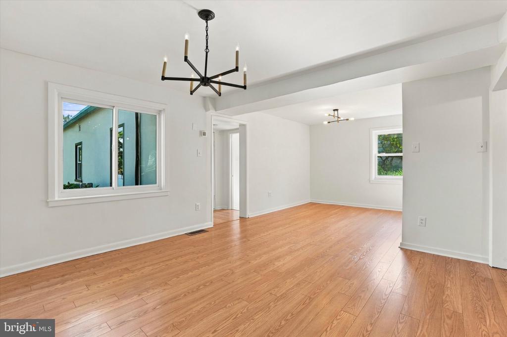 8105 MACARTHUR ROAD Unit:           