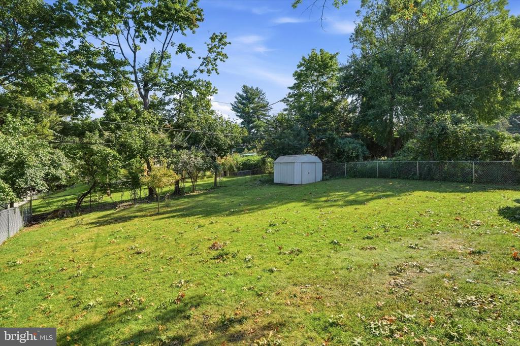 8105 MACARTHUR ROAD Unit:           