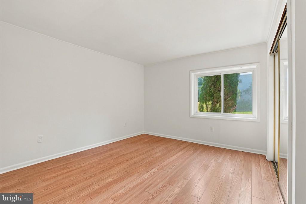 8105 MACARTHUR ROAD Unit:           