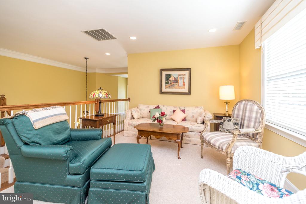 210 GOLDENROD DRIVE