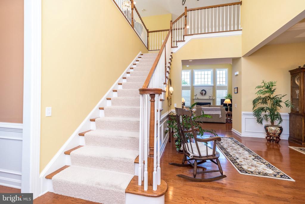 210 GOLDENROD DRIVE