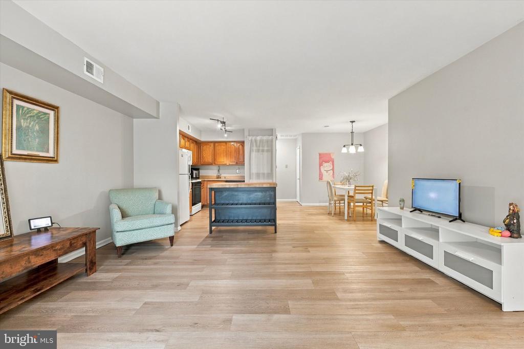 26 WINGATE COURT Unit: 113 U-26