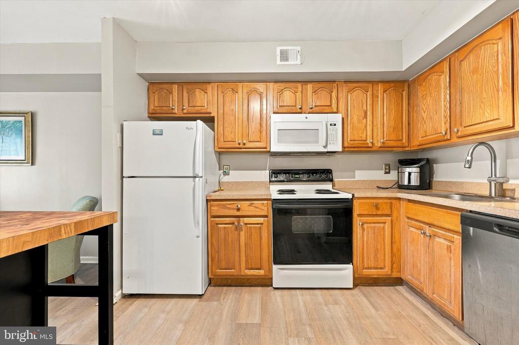 26 WINGATE COURT Unit: 113 U-26