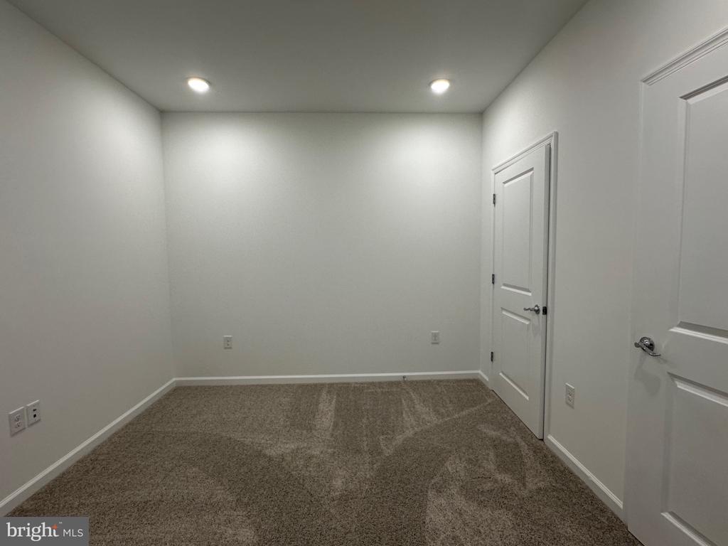 83 BETHLEHEM PIKE Unit: 1106