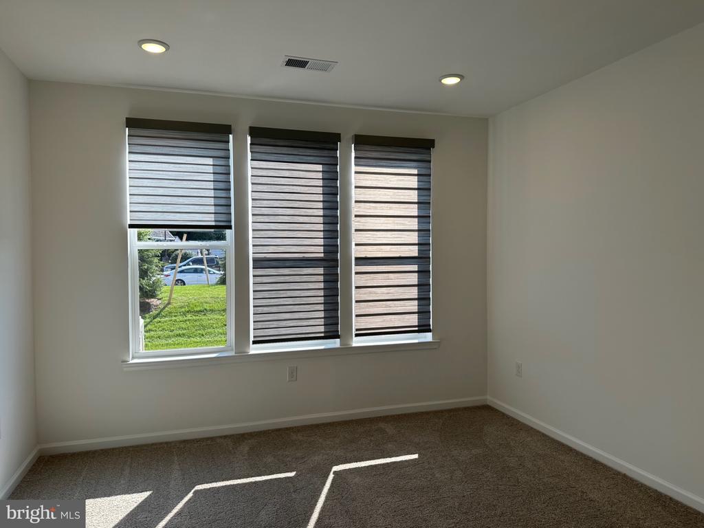 83 BETHLEHEM PIKE Unit: 1106