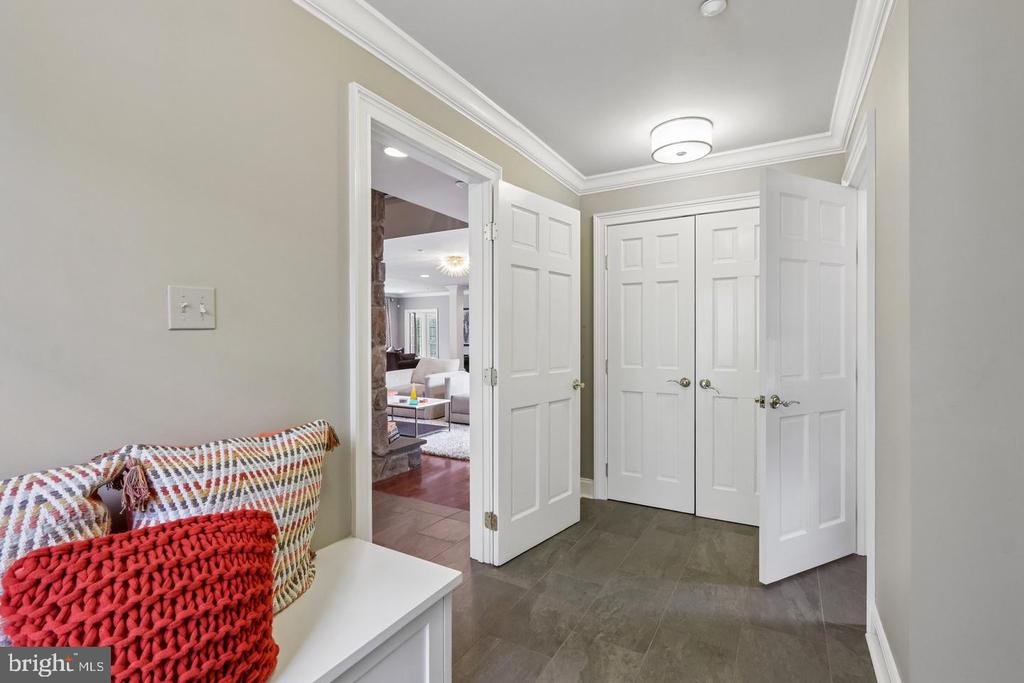 209 E WELSH ROAD