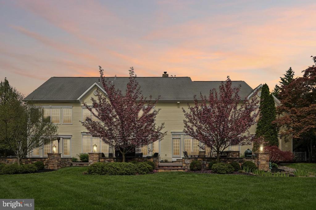 209 E WELSH ROAD