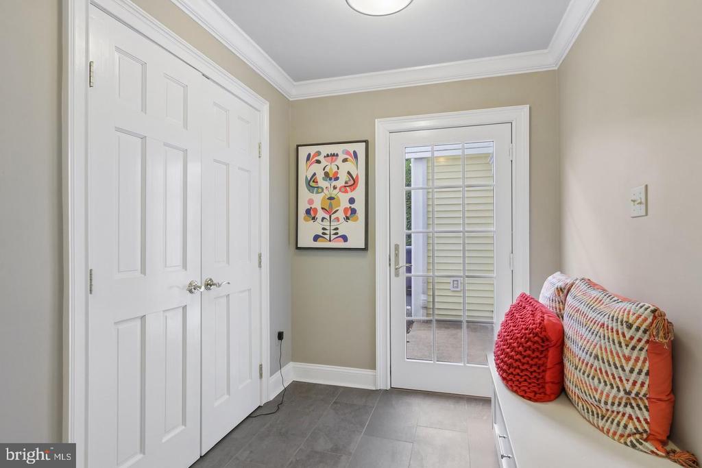 209 E WELSH ROAD