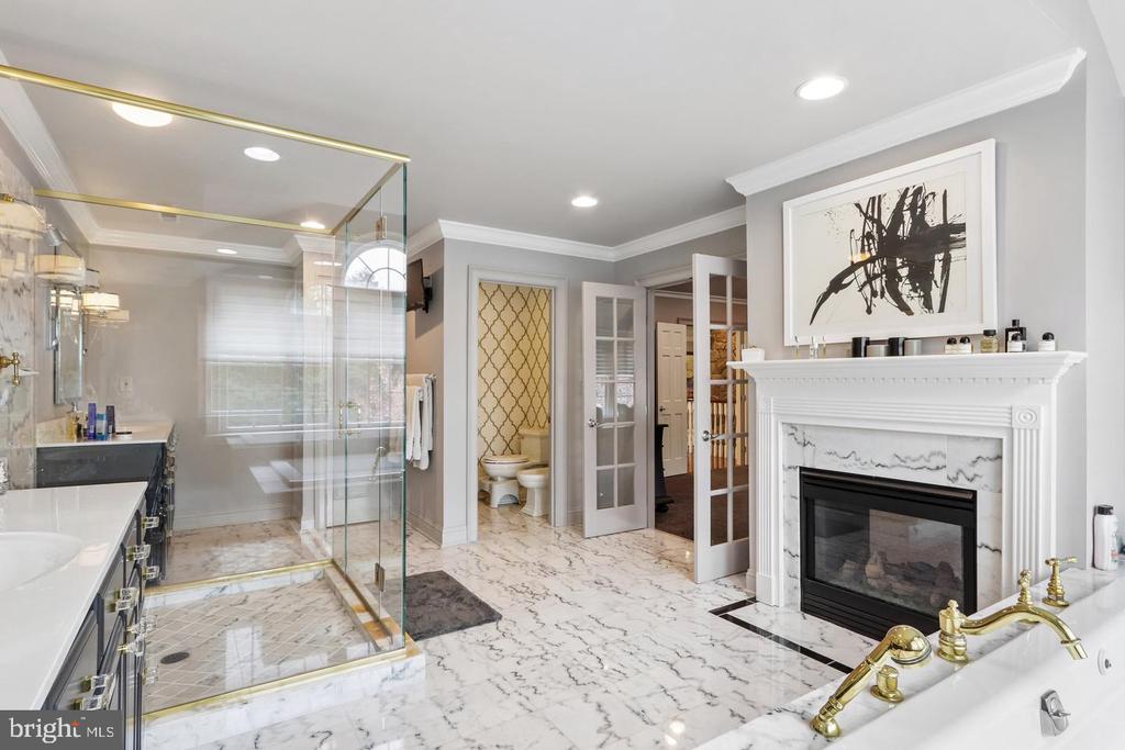 209 E WELSH ROAD