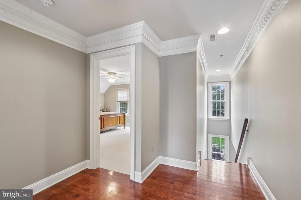 209 E WELSH ROAD