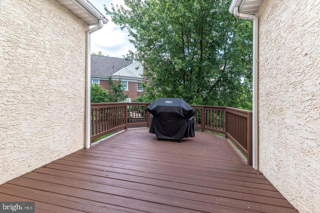 101 OXFORD COURT Unit: 143
