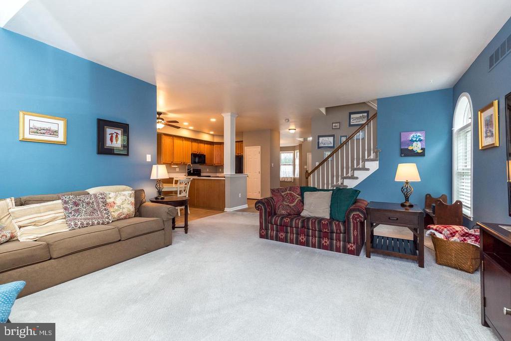 101 OXFORD COURT Unit: 143