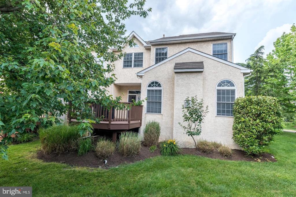 101 OXFORD COURT Unit: 143