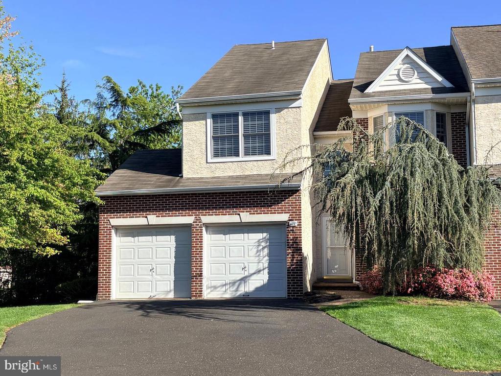 101 OXFORD COURT Unit: 143
