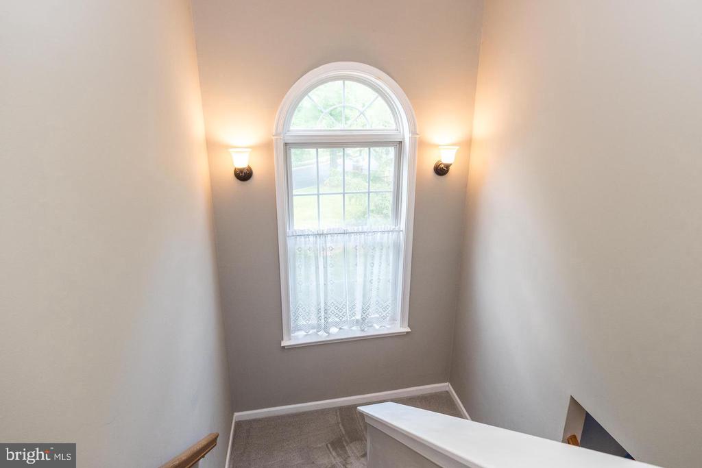 101 OXFORD COURT Unit: 143