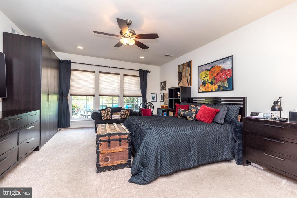 509 JASMINE CIRCLE