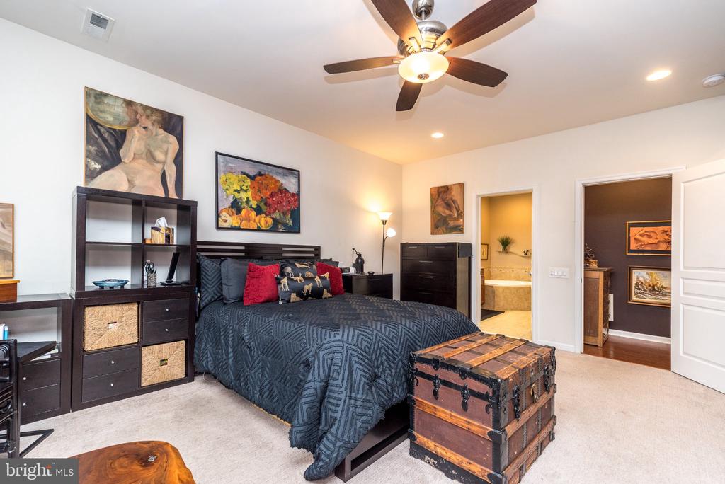 509 JASMINE CIRCLE