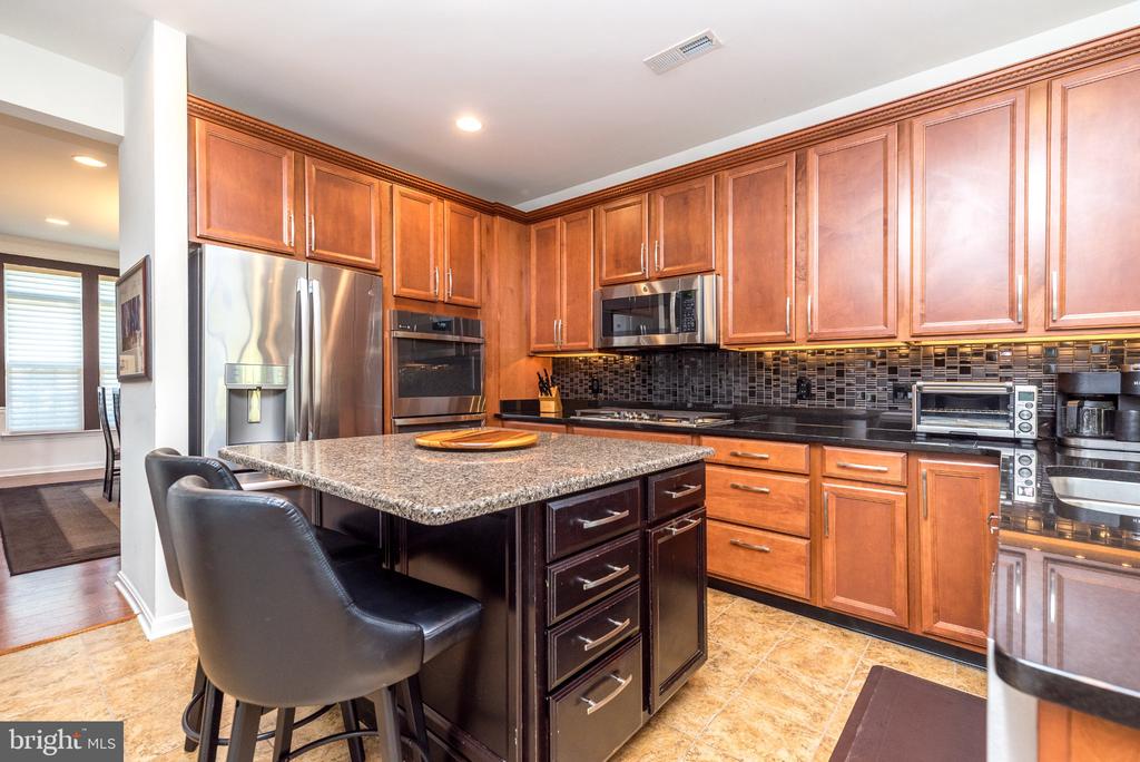 509 JASMINE CIRCLE