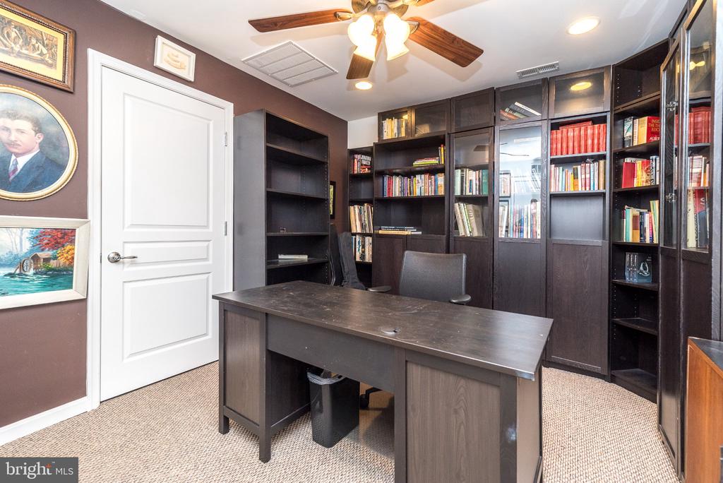 509 JASMINE CIRCLE