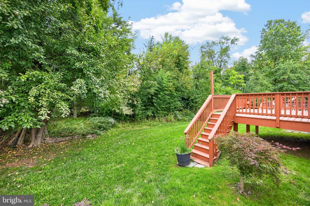 19 STUART DRIVE Unit: 19