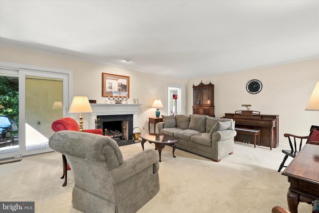 17 SPRINGHOUSE LANE Unit:           