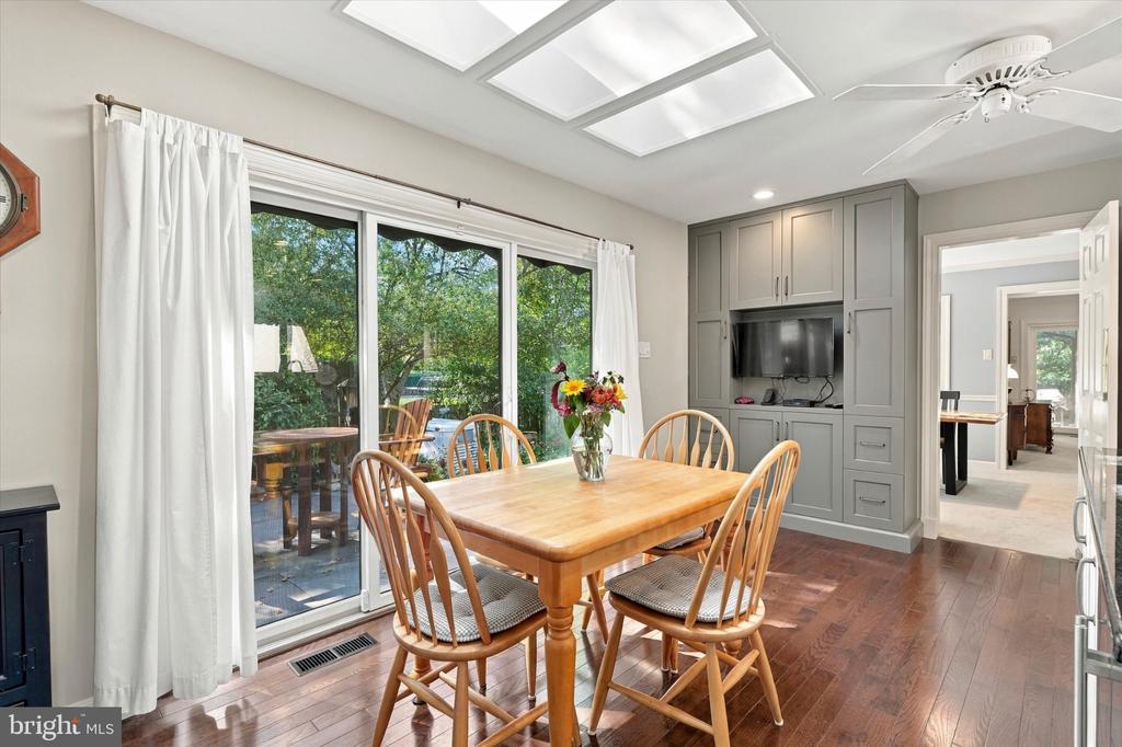 17 SPRINGHOUSE LANE Unit:           