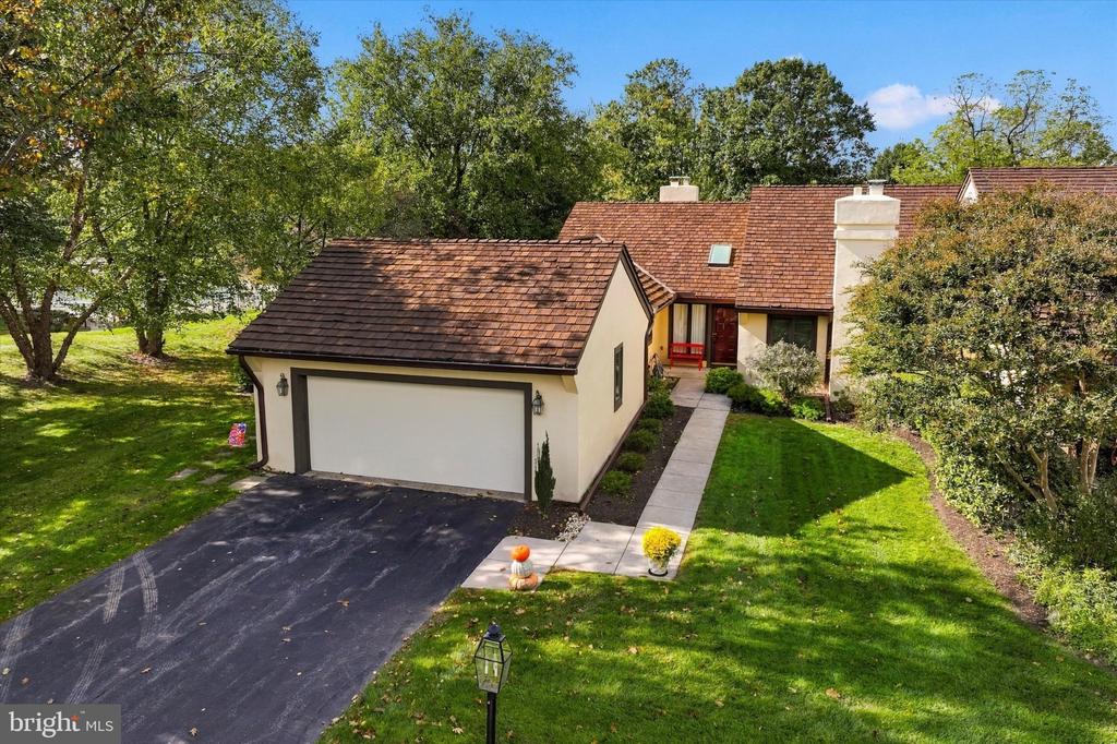 17 SPRINGHOUSE LANE Unit:           