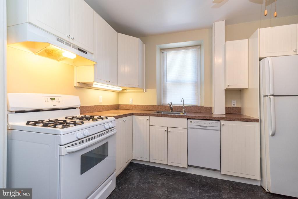 460 RENFREW AVENUE
