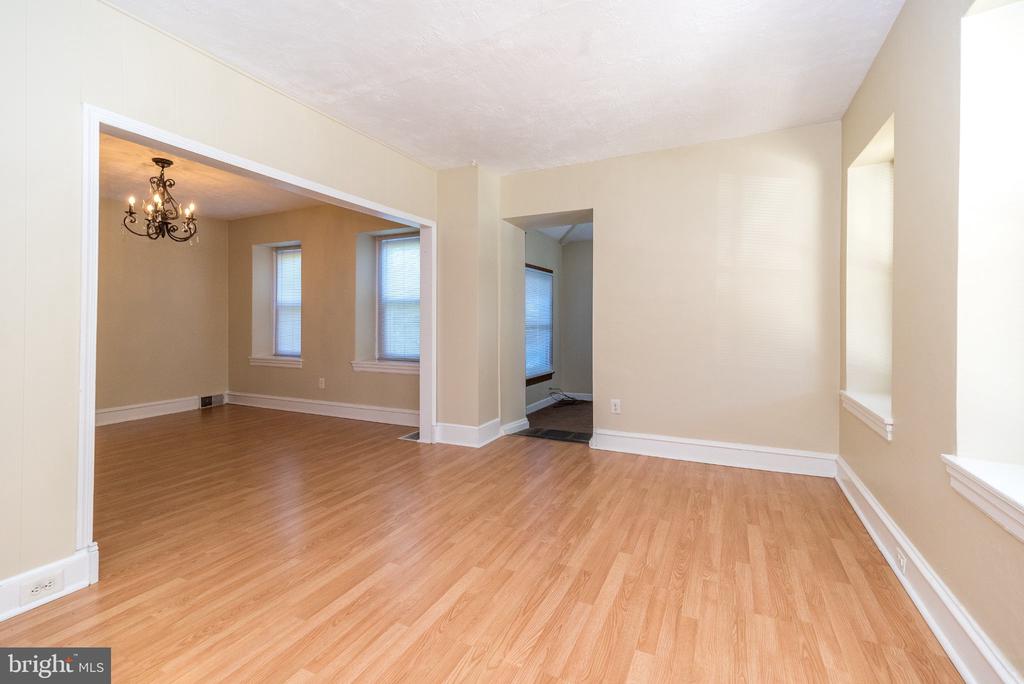 460 RENFREW AVENUE
