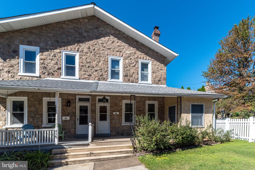 460 RENFREW AVENUE