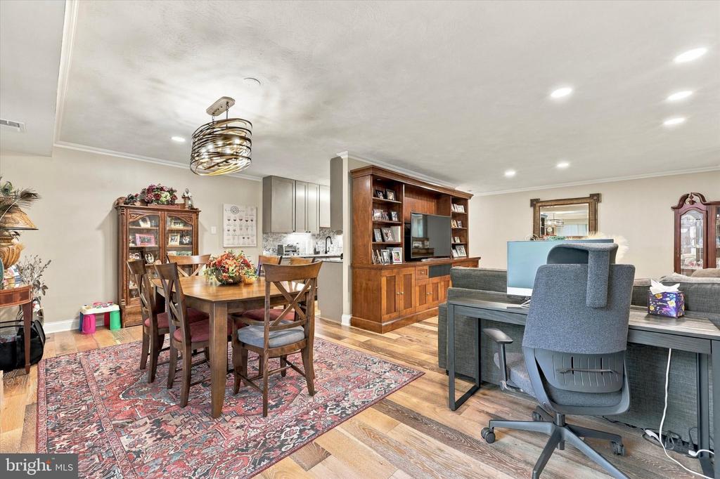 1655 OAKWOOD DRIVE Unit: N107