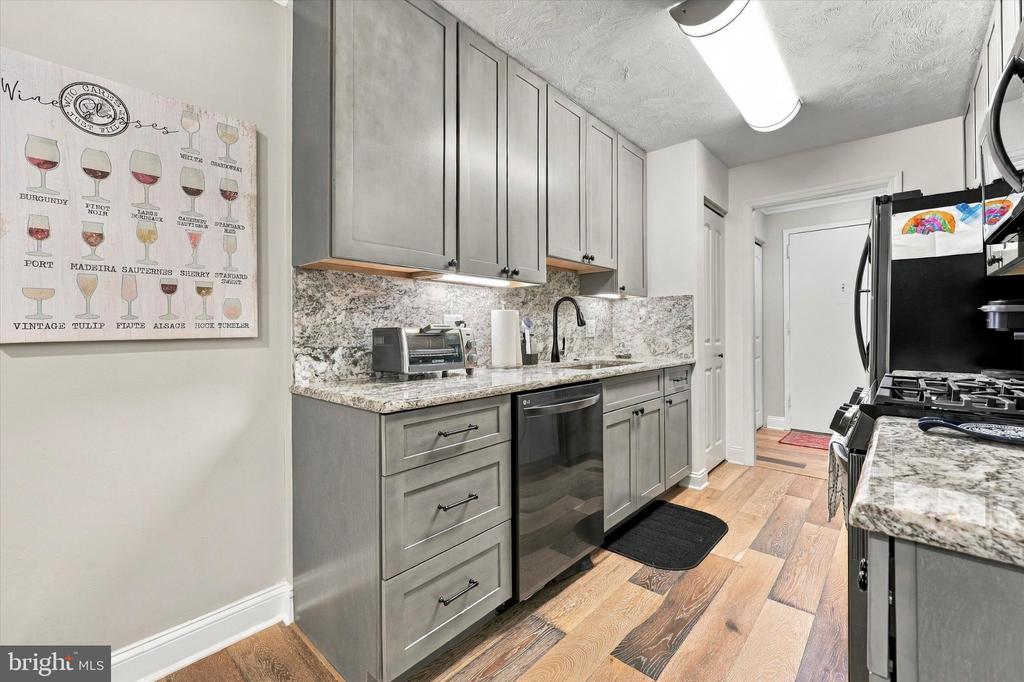 1655 OAKWOOD DRIVE Unit: N107
