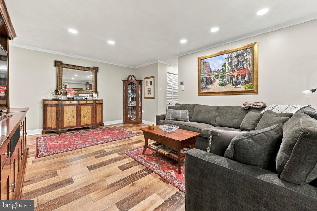 1655 OAKWOOD DRIVE Unit: N107
