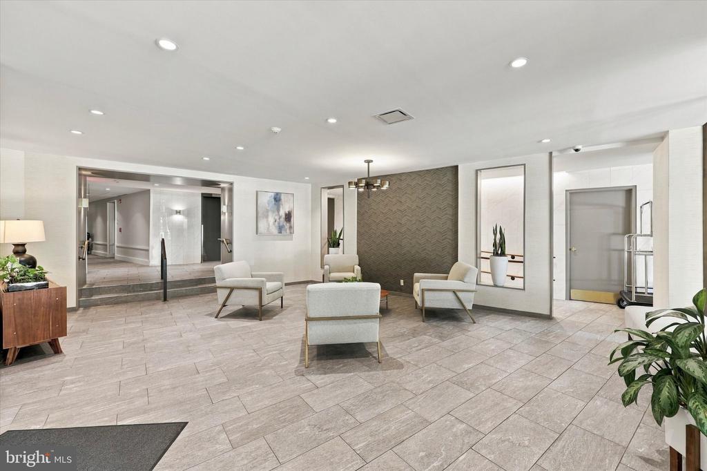 1655 OAKWOOD DRIVE Unit: N107