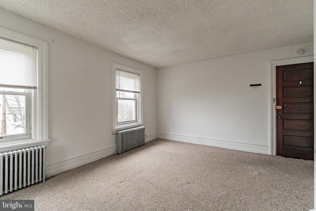 159 JOSEPHINE AVENUE Unit: 2N