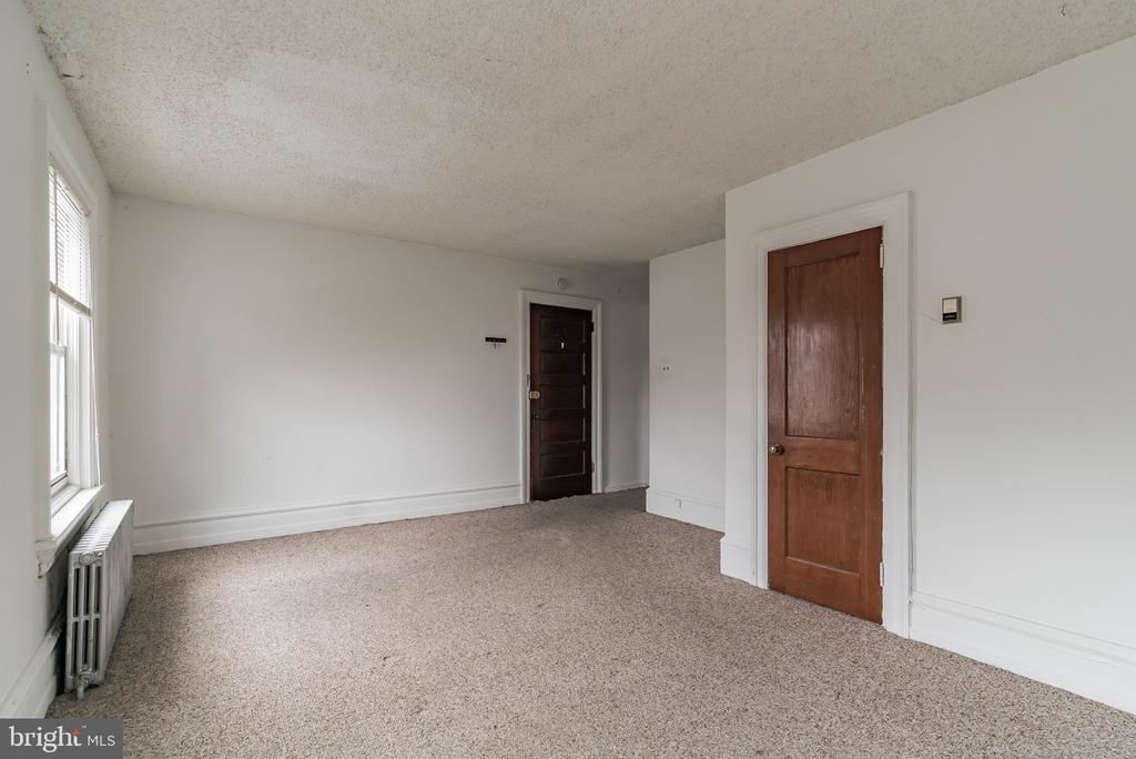 159 JOSEPHINE AVENUE Unit: 2N