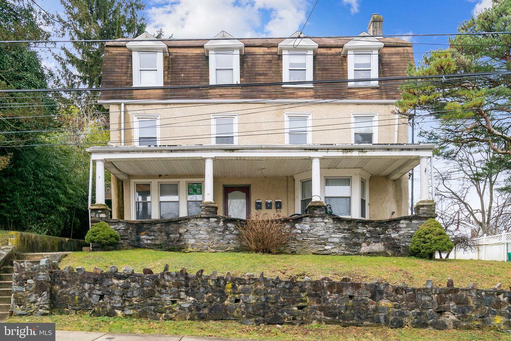 159 JOSEPHINE AVENUE Unit: 2N