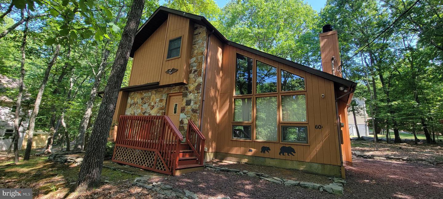3219 Woodchip Ln
