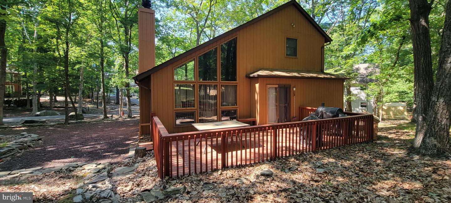 3219 Woodchip Ln