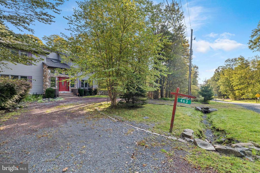 463 Maxatawny Dr