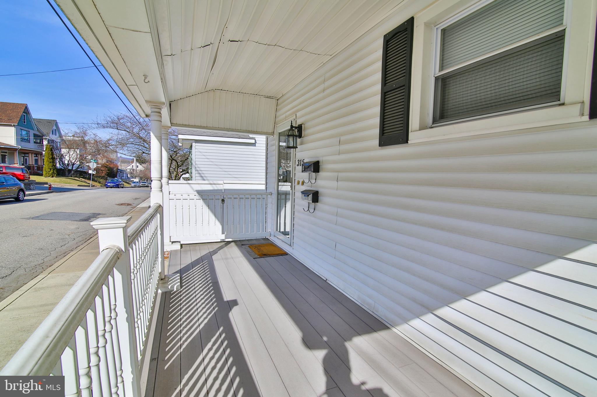 315 S 2nd St