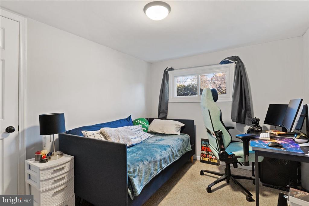 3308 Bridlepath Rd