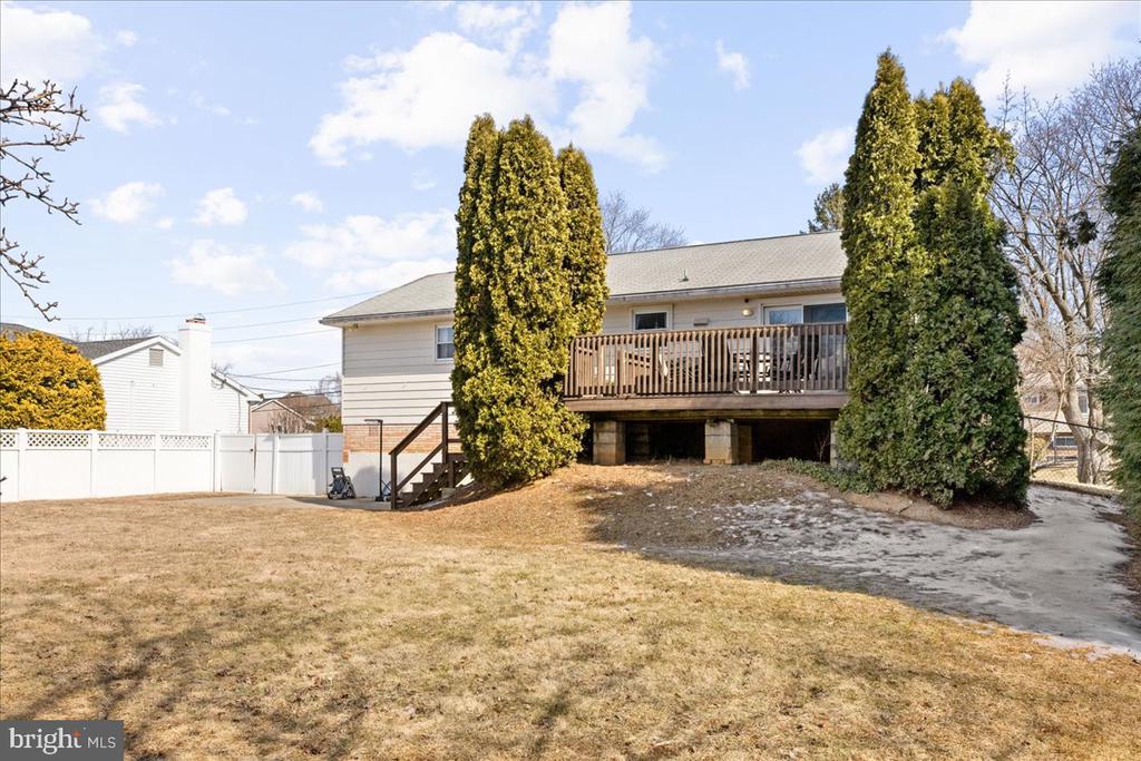 3308 Bridlepath Rd