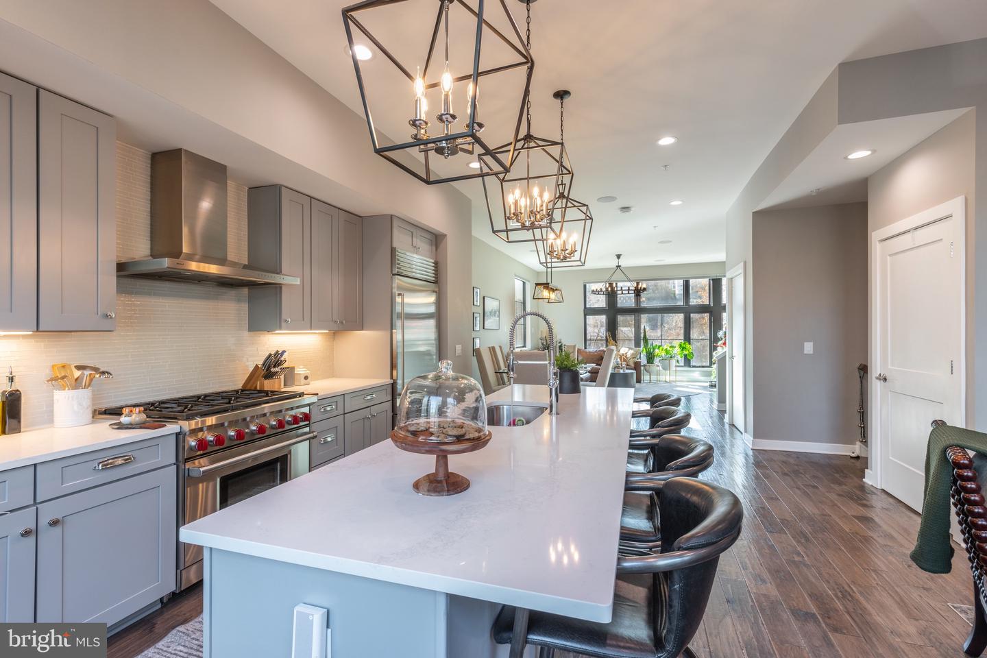 4578 Riverside Way