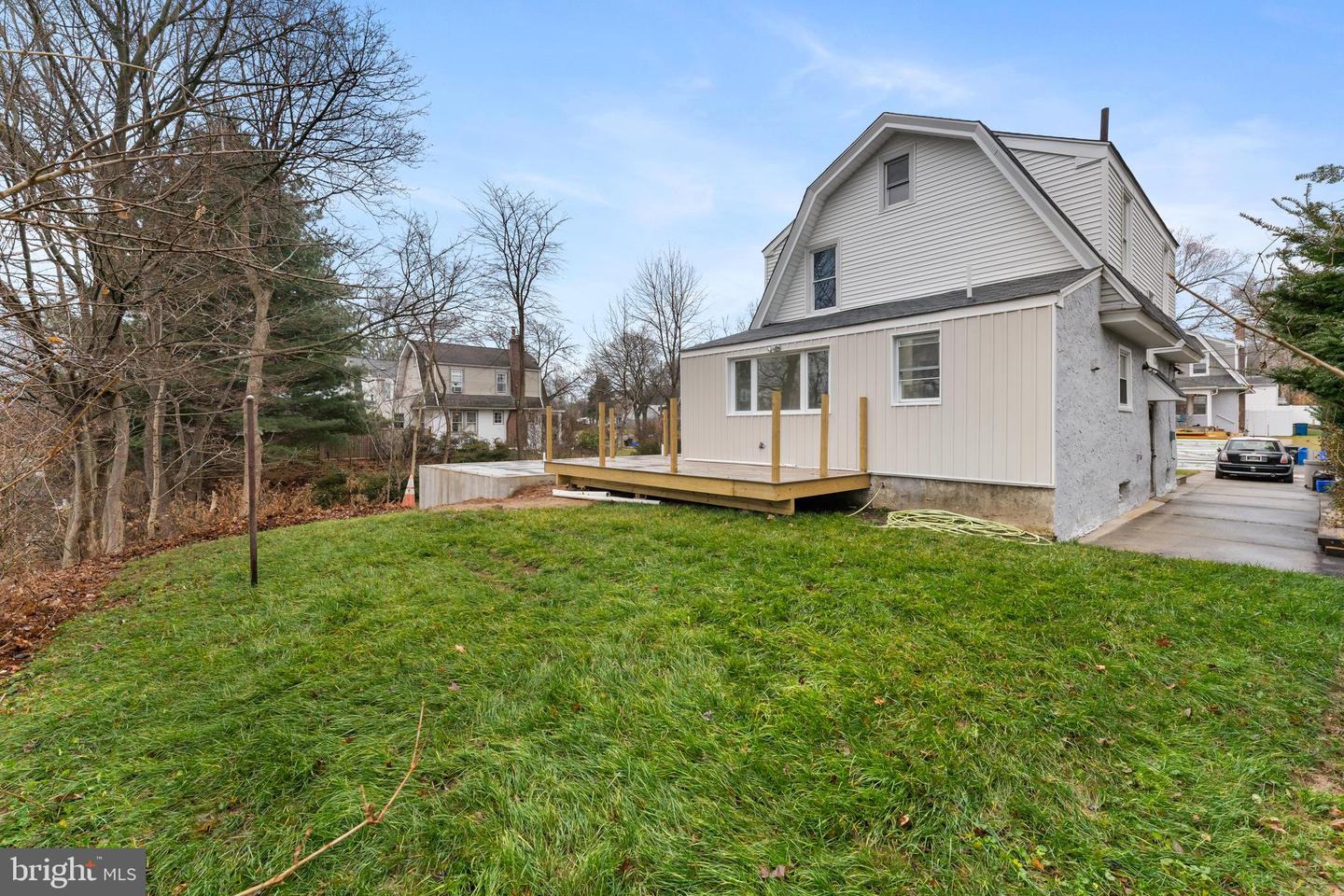 7508 Newland