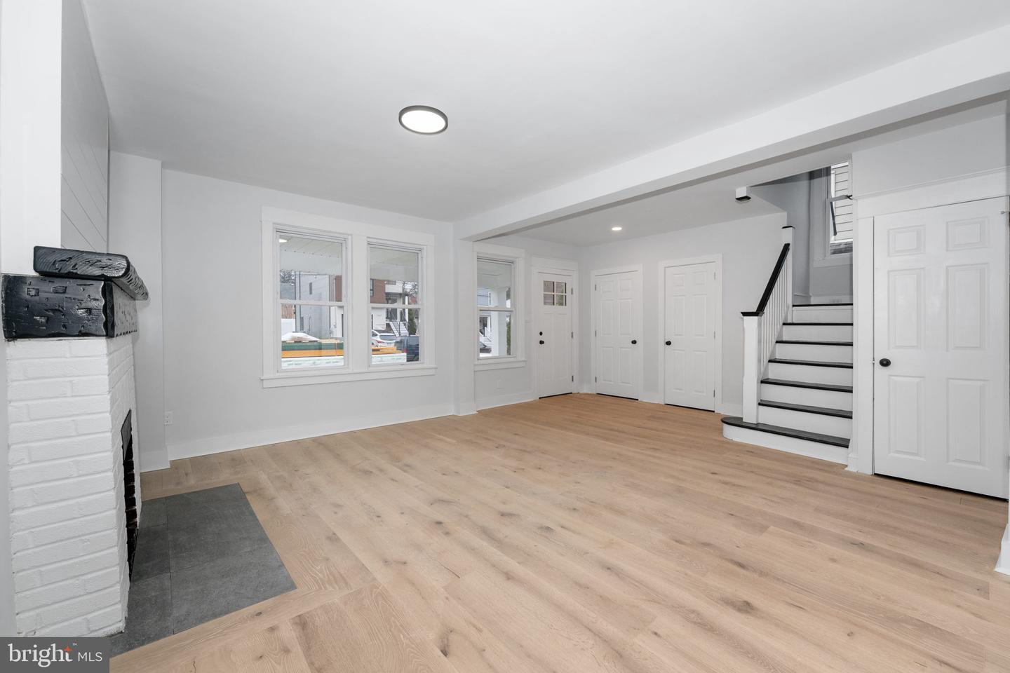 7508 Newland