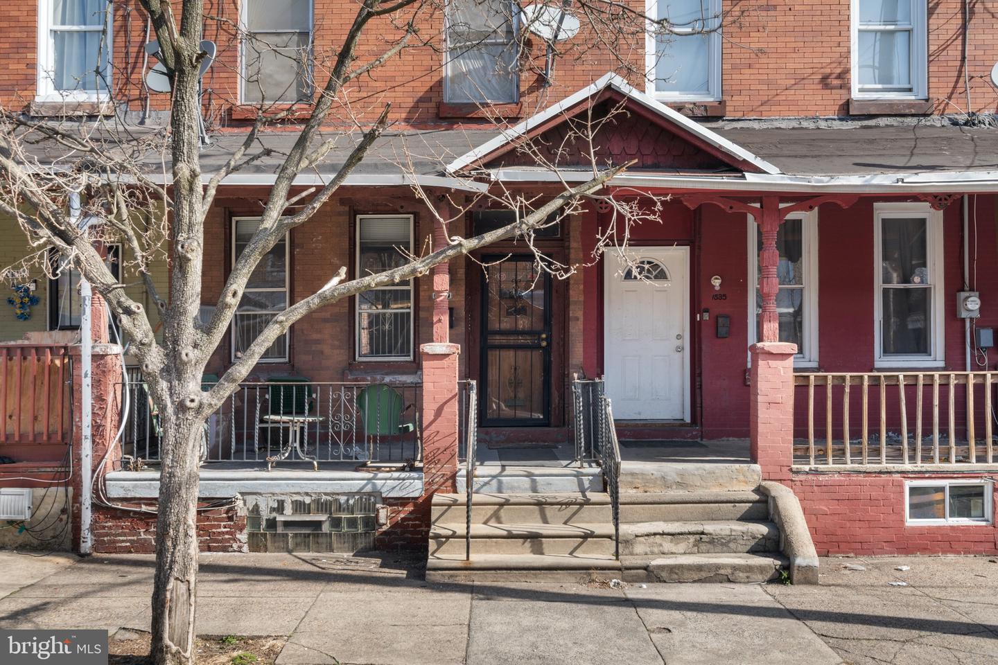 1537 W Butler St