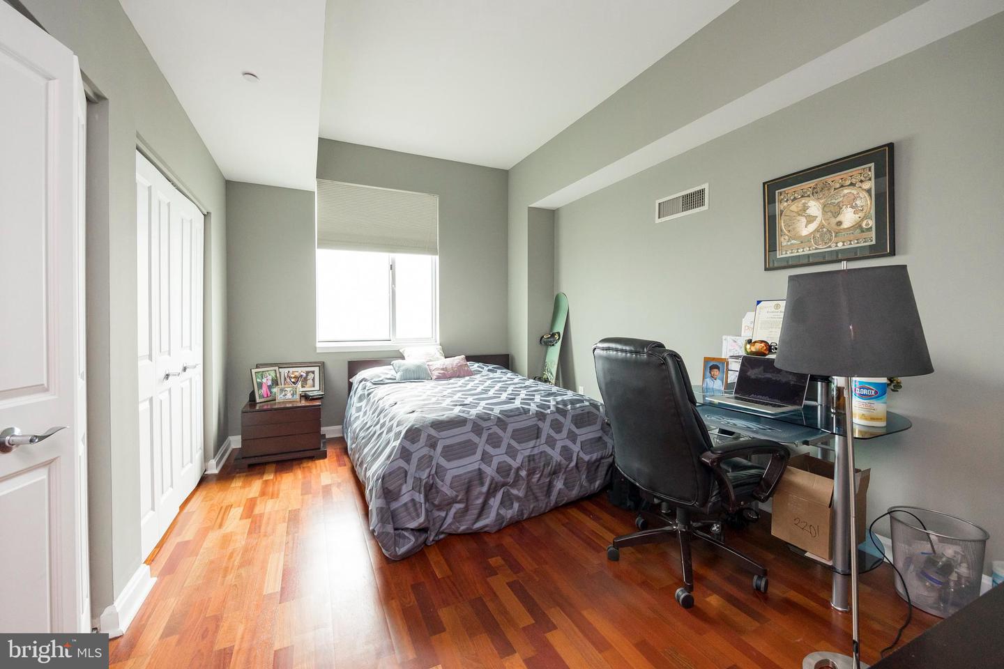 901 N Penn St #R2201